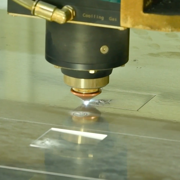 Decoupe d'un garde meuble
